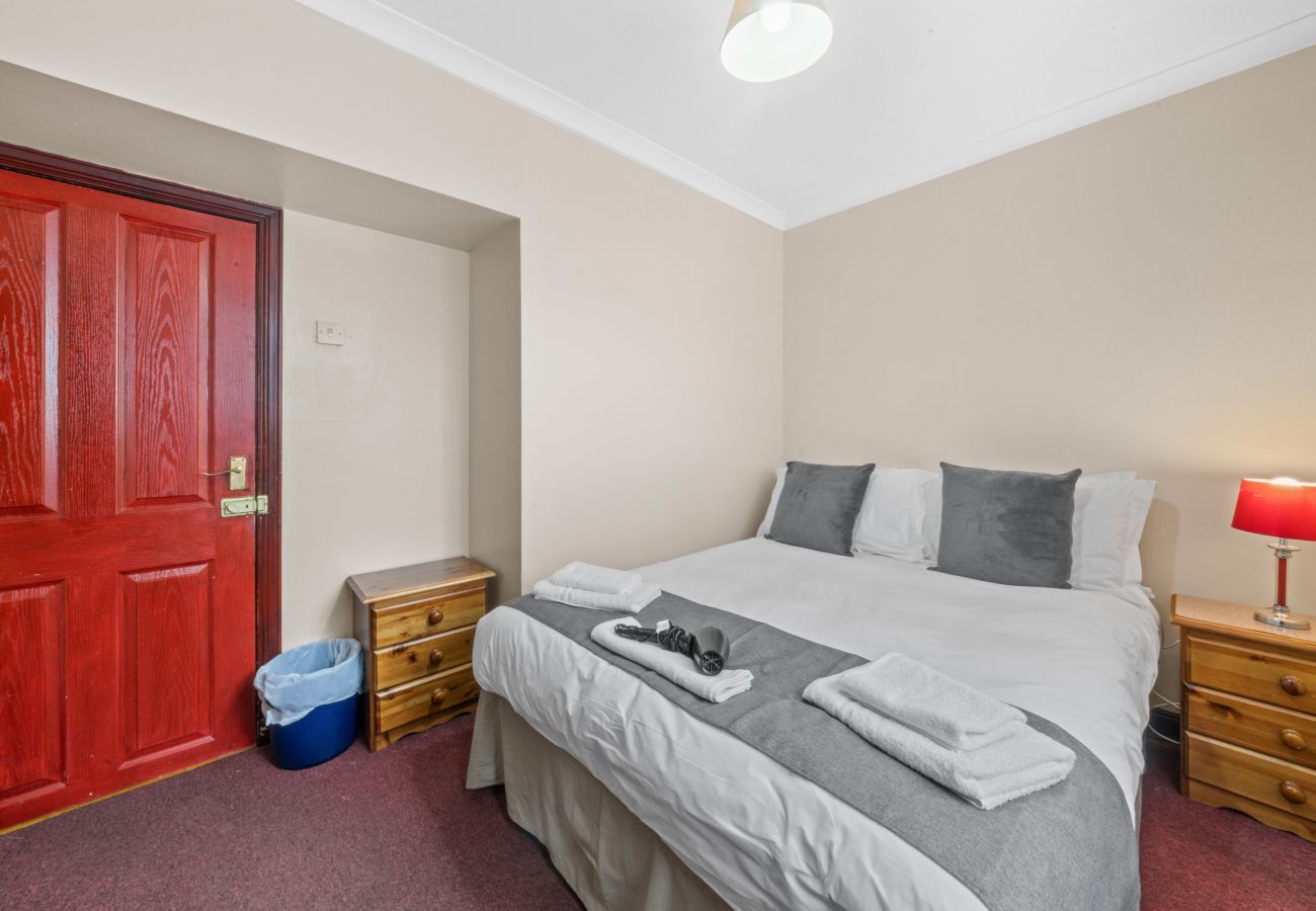 Rent by room in Inverness - Struy Guest House - Room 7 - Inverness 