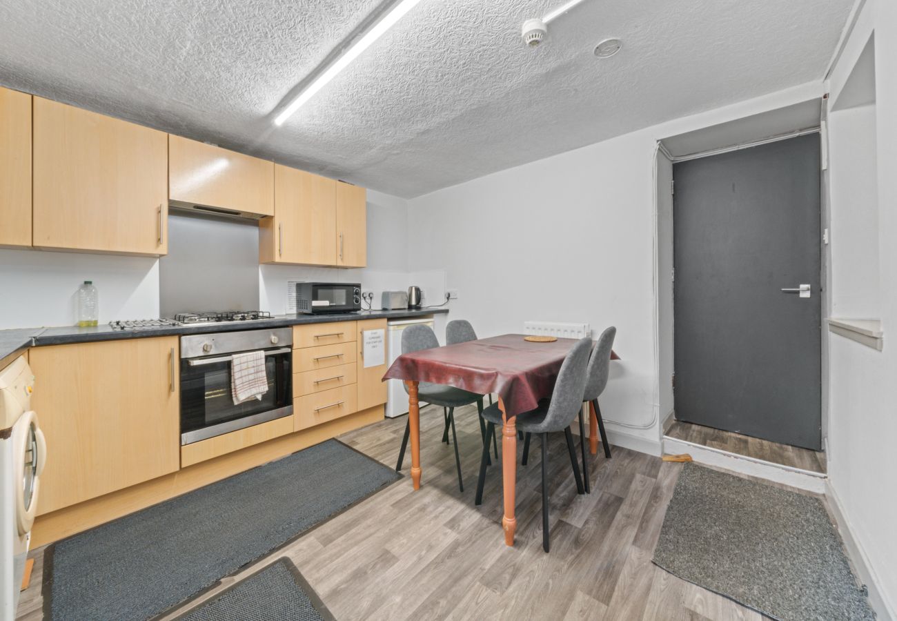 Rent by room in Inverness - Haugh Guest House - Room 1 - Inverness	