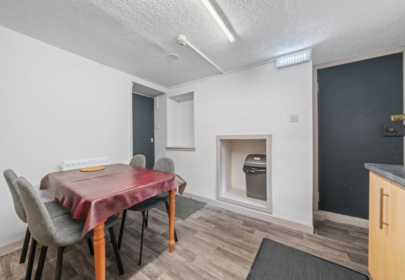 Rent by room in Inverness - Haugh Guest House - Room 1 - Inverness	