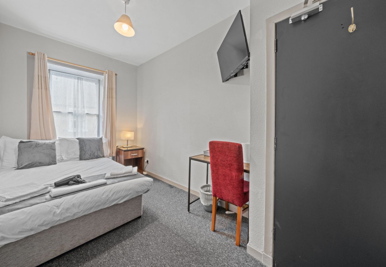 Rent by room in Inverness - Haugh Guest House - Room 2 - Inverness	