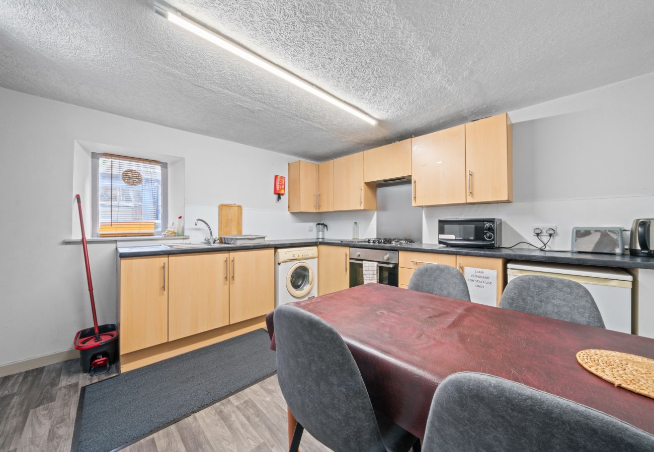 Rent by room in Inverness - Haugh Guest House - Room 4 - Inverness	