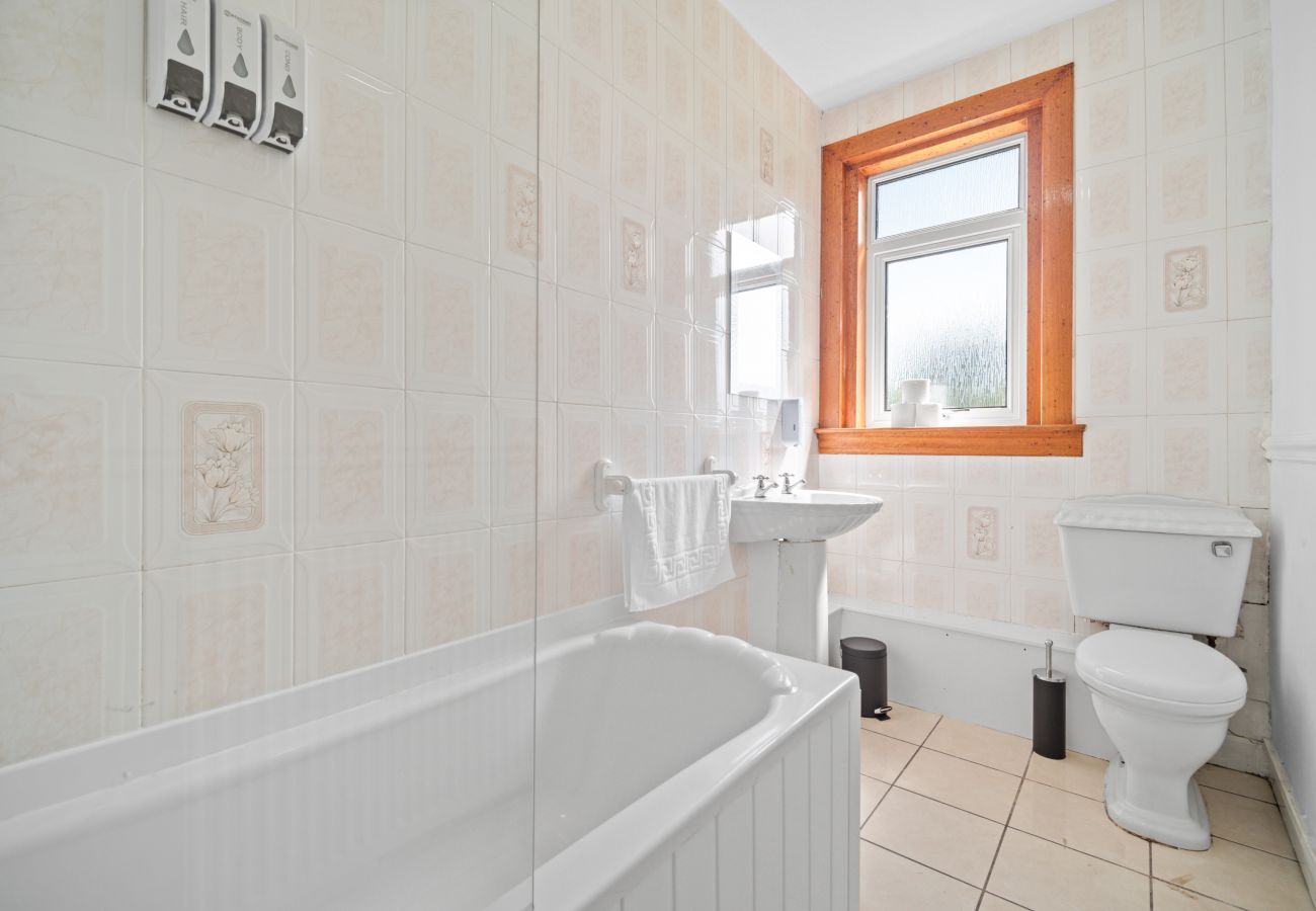 Apartment in Bathgate - Whiteside 3 Bedroom Apartment - Bathgate