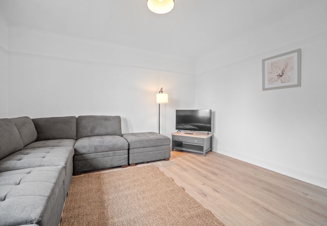 Apartment in Harthill - Mollison 2 Bedroom Apartment - Harthill	