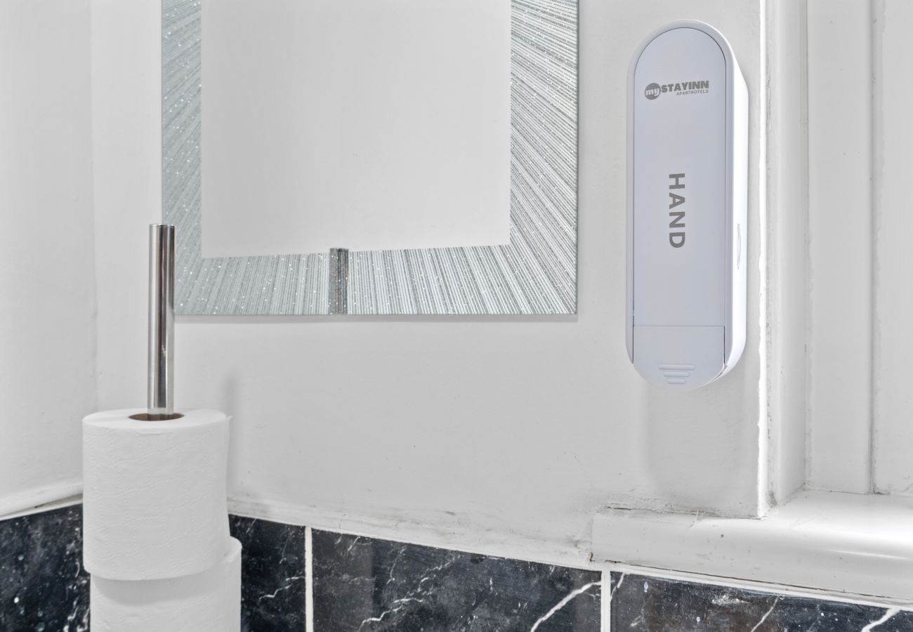 Apartment in Harthill - Mollison 2 Bedroom Apartment - Harthill	