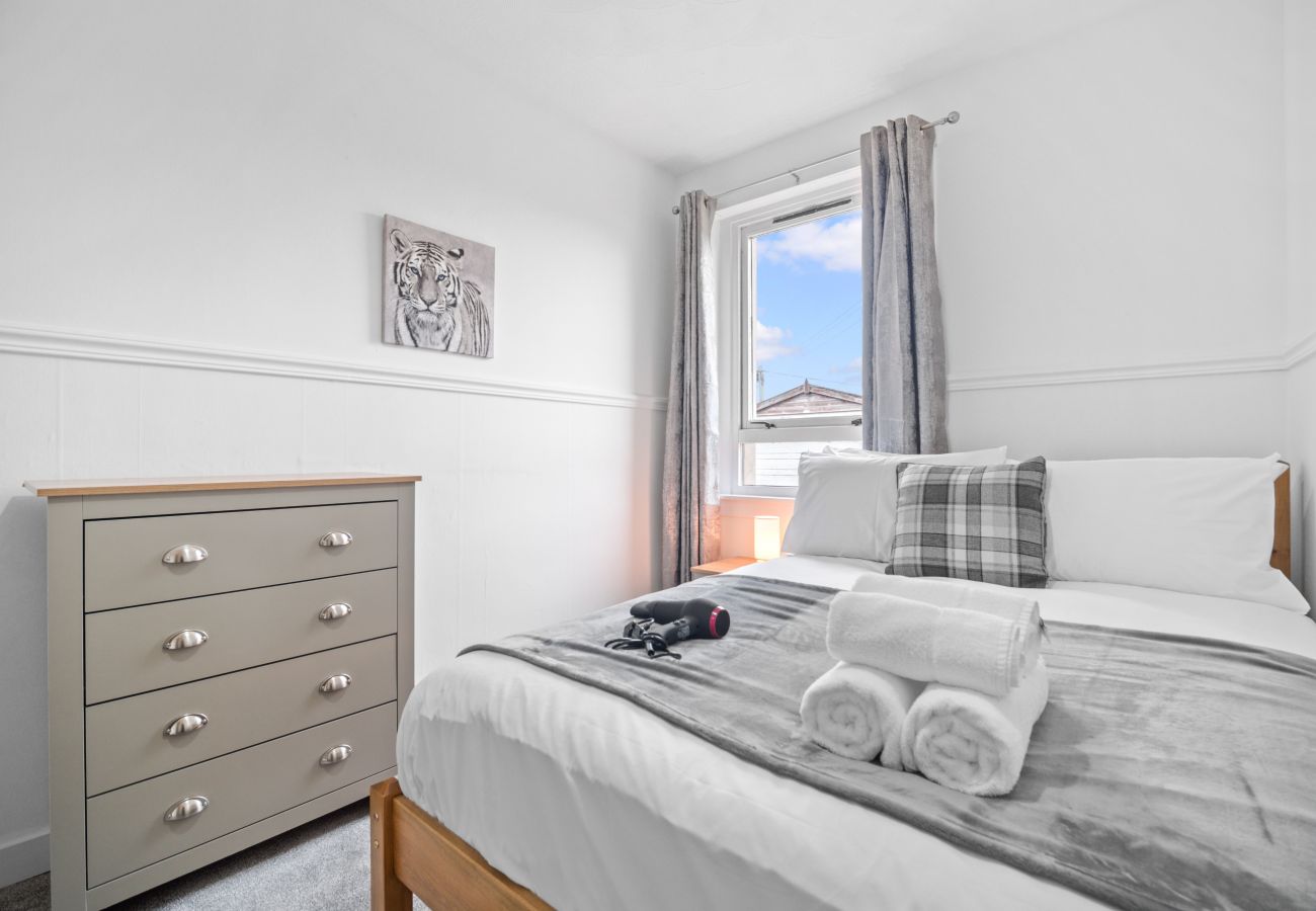 Apartment in Whitburn - Glebe 2 Bedroom Apartment - Whitburn     