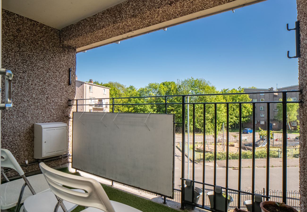 Apartment in Edinburgh - Northfield 1 Bedroom Apartment with Sofa Bed - Edinburgh 