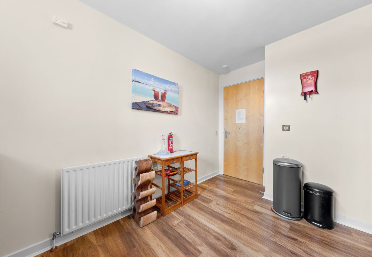 Apartment in Edinburgh - Hawkhill 1 Bedroom Apartment - Edinburgh