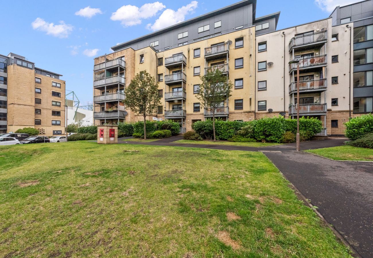 Apartment in Edinburgh - Hawkhill 1 Bedroom Apartment - Edinburgh