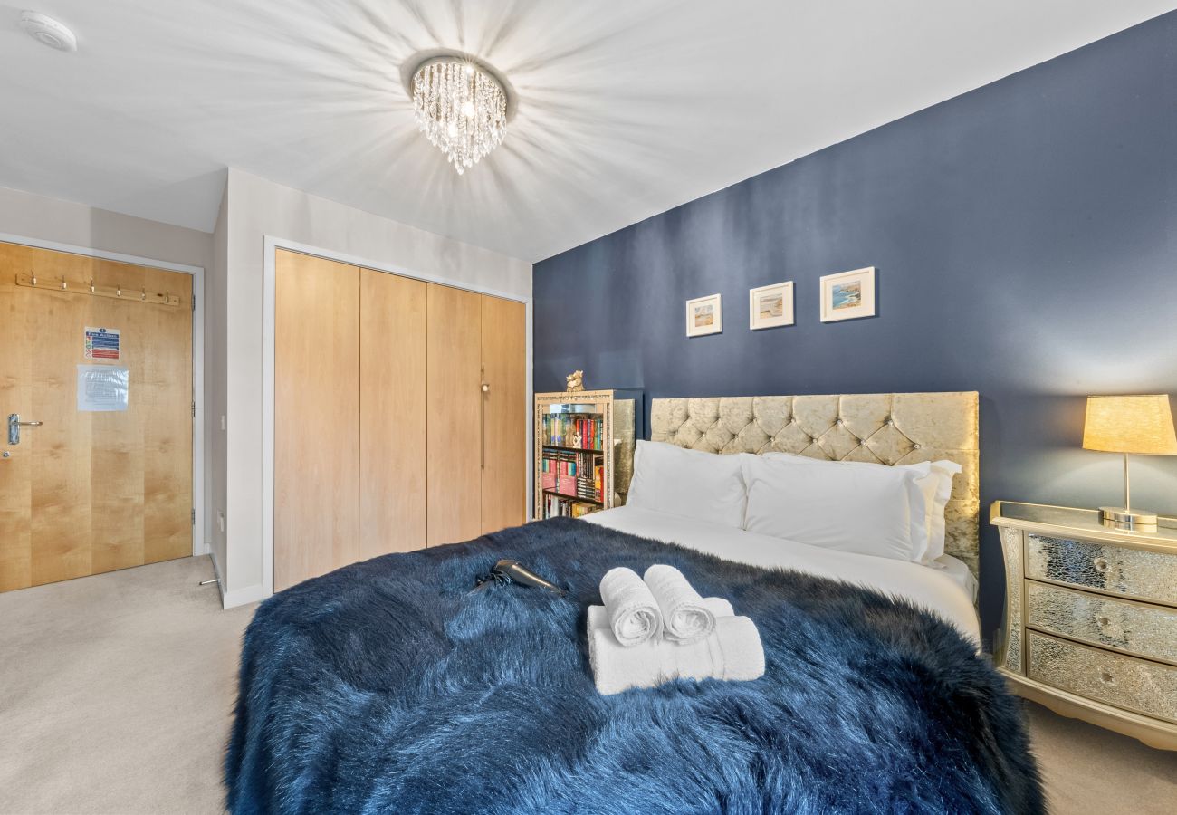 Apartment in Edinburgh - Hawkhill 1 Bedroom Apartment - Edinburgh