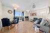 Apartment in Edinburgh - Hawkhill 1 Bedroom Apartment - Edinburgh