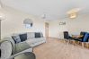 Apartment in Edinburgh - Hawkhill 1 Bedroom Apartment - Edinburgh
