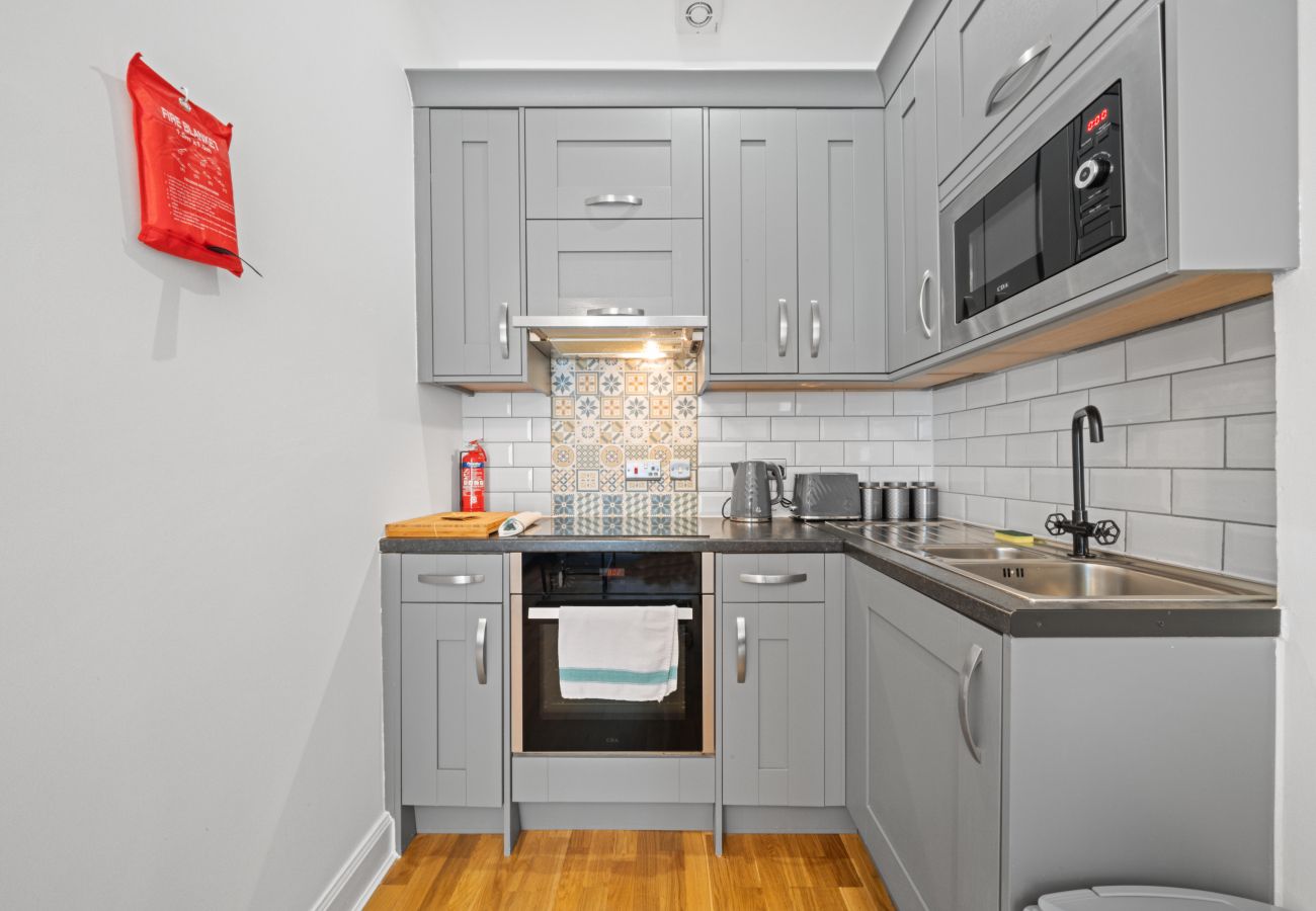 Apartment in Edinburgh - Milton 1 Bedroom Apartment with Sofa bed - Edinburgh