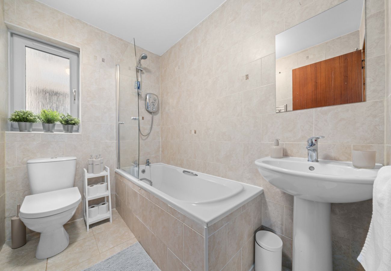 Apartment in Inverness - King Cosy 2 Bedroom Apartment - Inverness