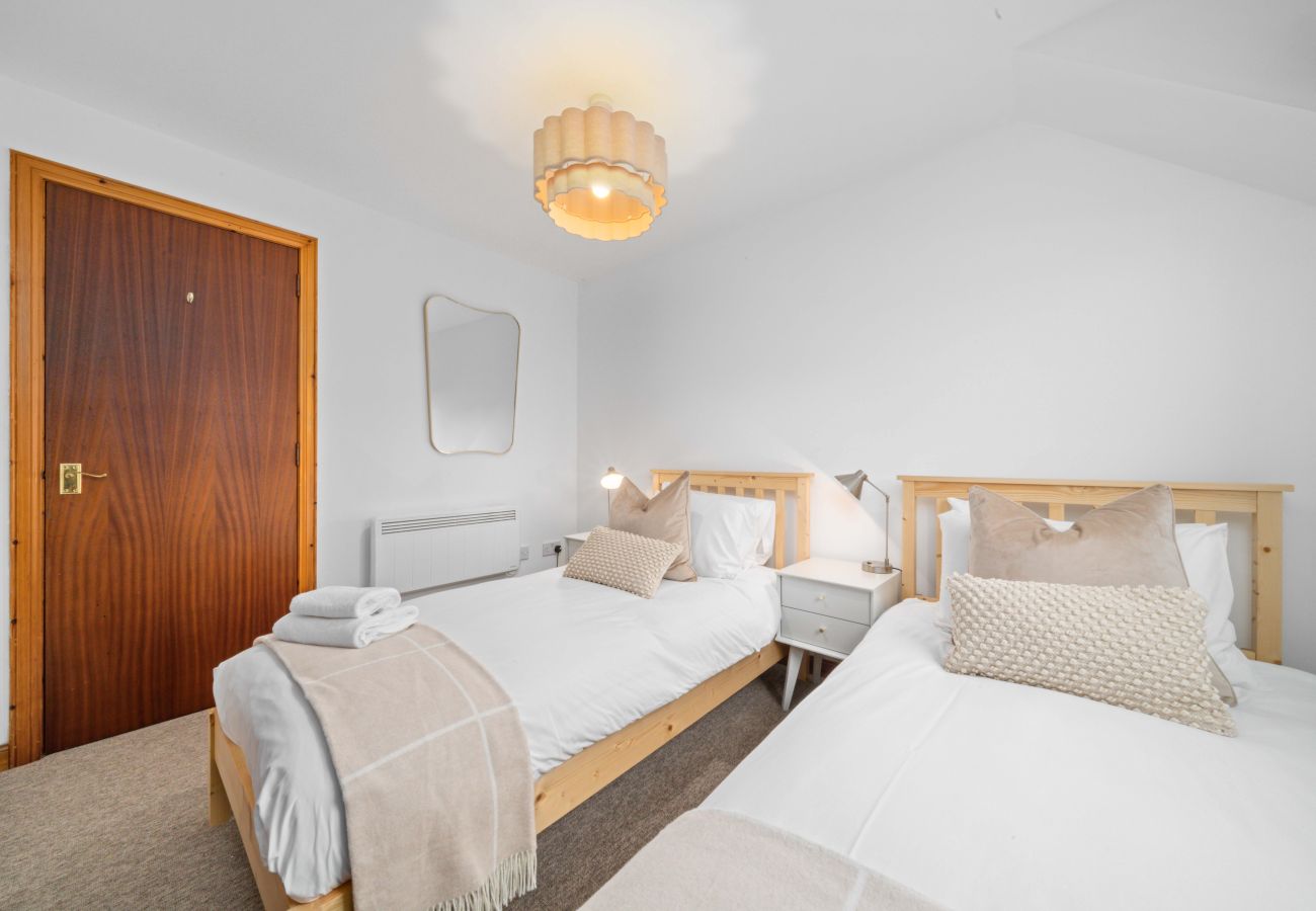 Apartment in Inverness - King Cosy 2 Bedroom Apartment - Inverness