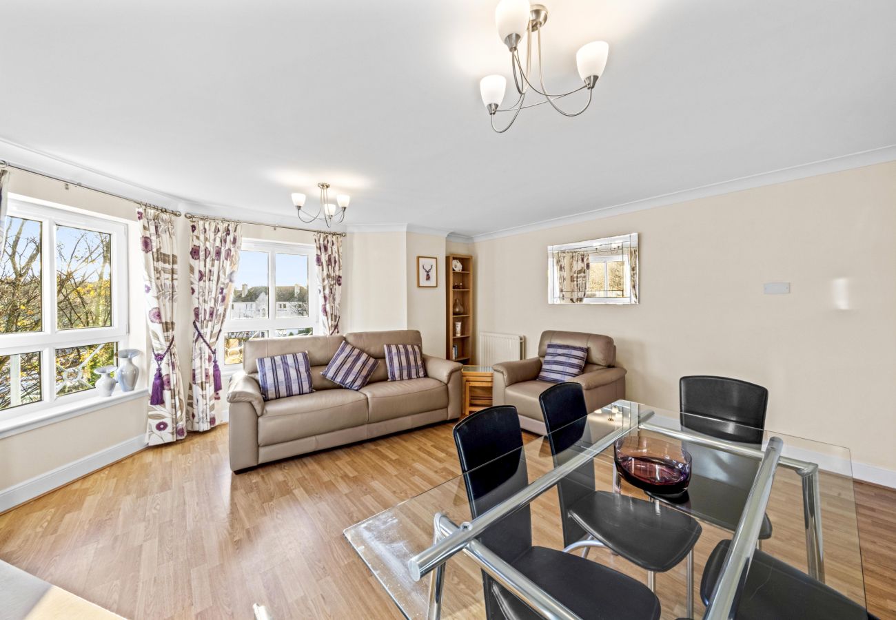 Apartment in Edinburgh - St Clair 2 Bedroom Apartment - Leith, Edinburgh 