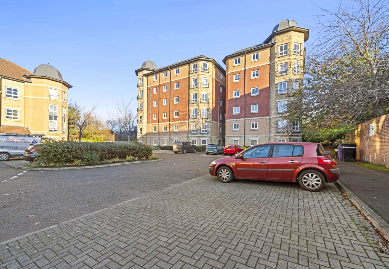 Apartment in Edinburgh - St Clair 2 Bedroom Apartment - Leith, Edinburgh 