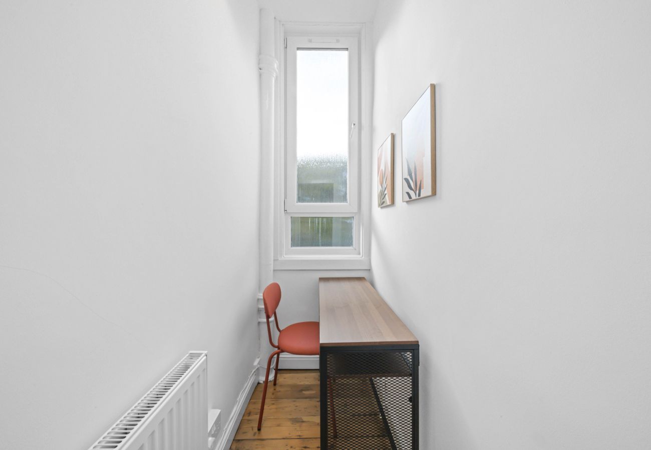 Apartment in Edinburgh - Stewart Terrace 1 Bedroom Apartment + Sofa Bed - Edinburgh