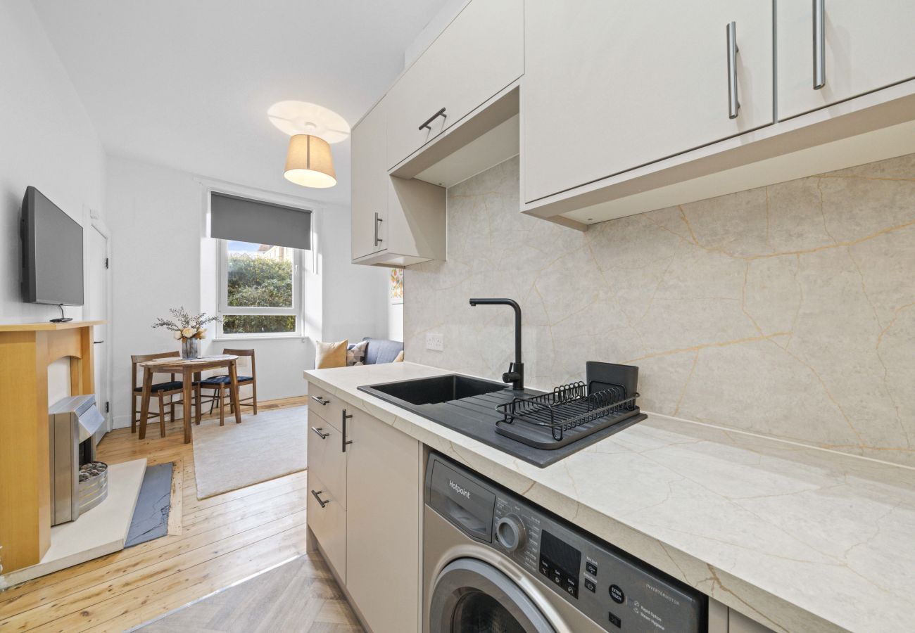 Apartment in Edinburgh - Stewart Terrace 1 Bedroom Apartment + Sofa Bed - Edinburgh