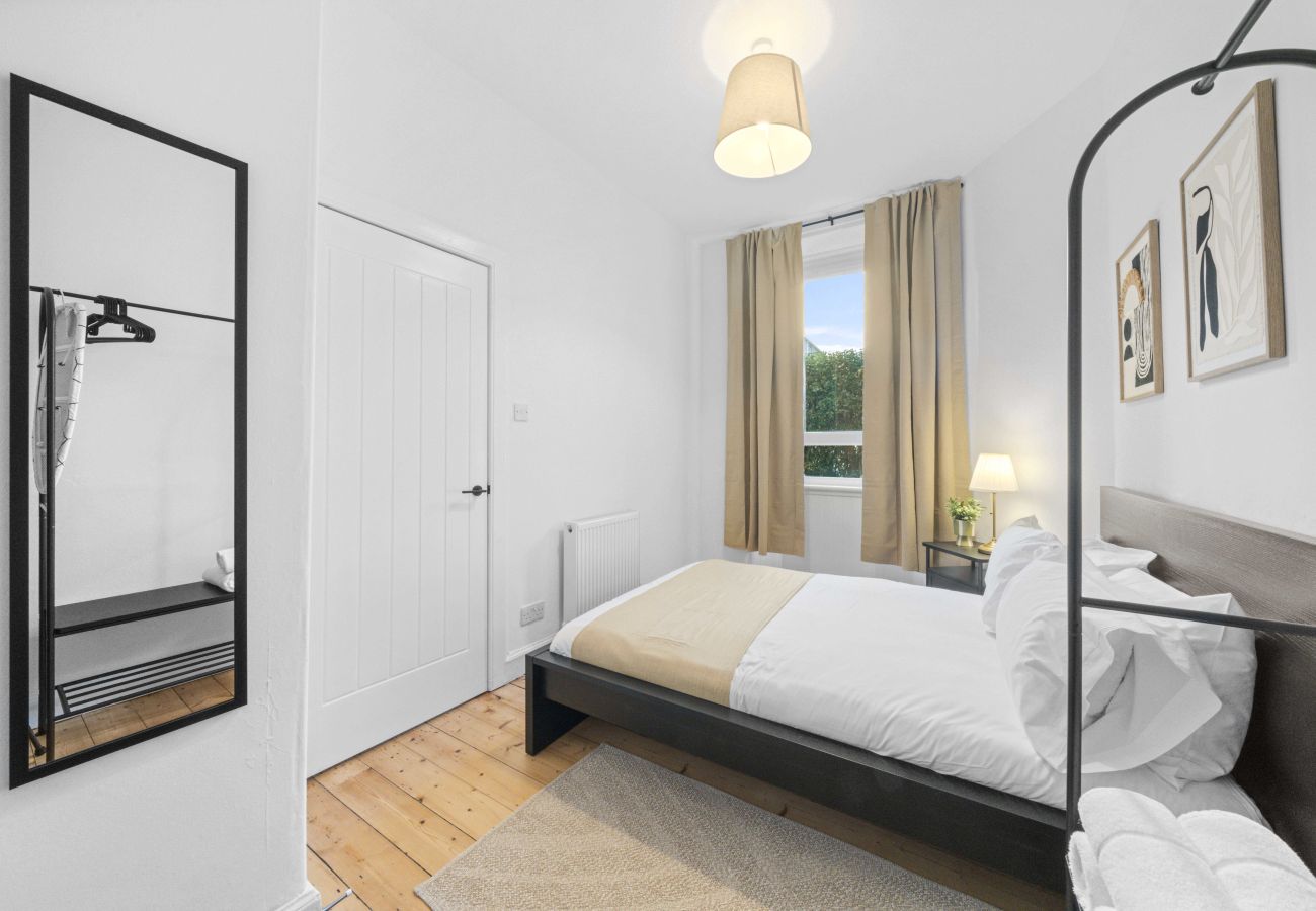 Apartment in Edinburgh - Stewart Terrace 1 Bedroom Apartment + Sofa Bed - Edinburgh