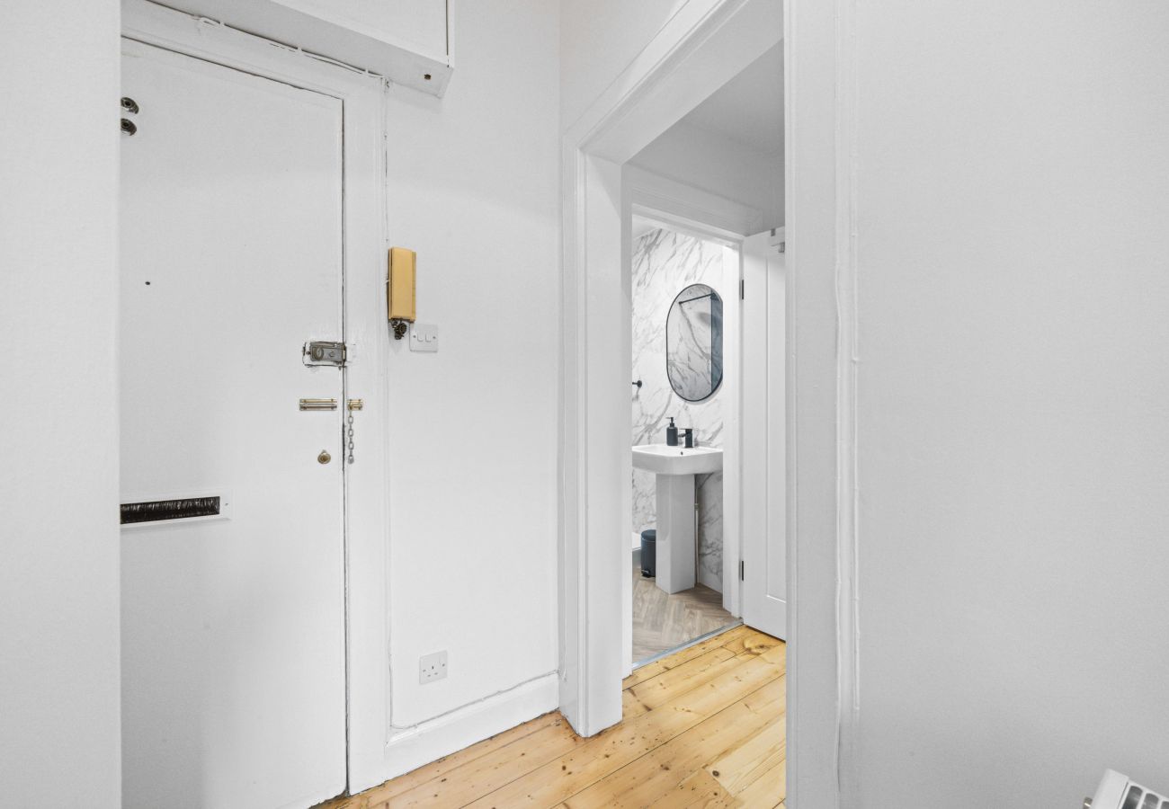 Apartment in Edinburgh - Stewart Terrace 1 Bedroom Apartment + Sofa Bed - Edinburgh