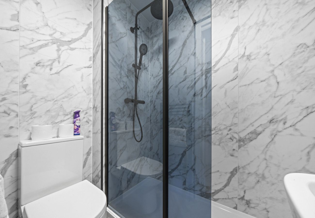 Apartment in Edinburgh - Stewart Terrace 1 Bedroom Apartment + Sofa Bed - Edinburgh