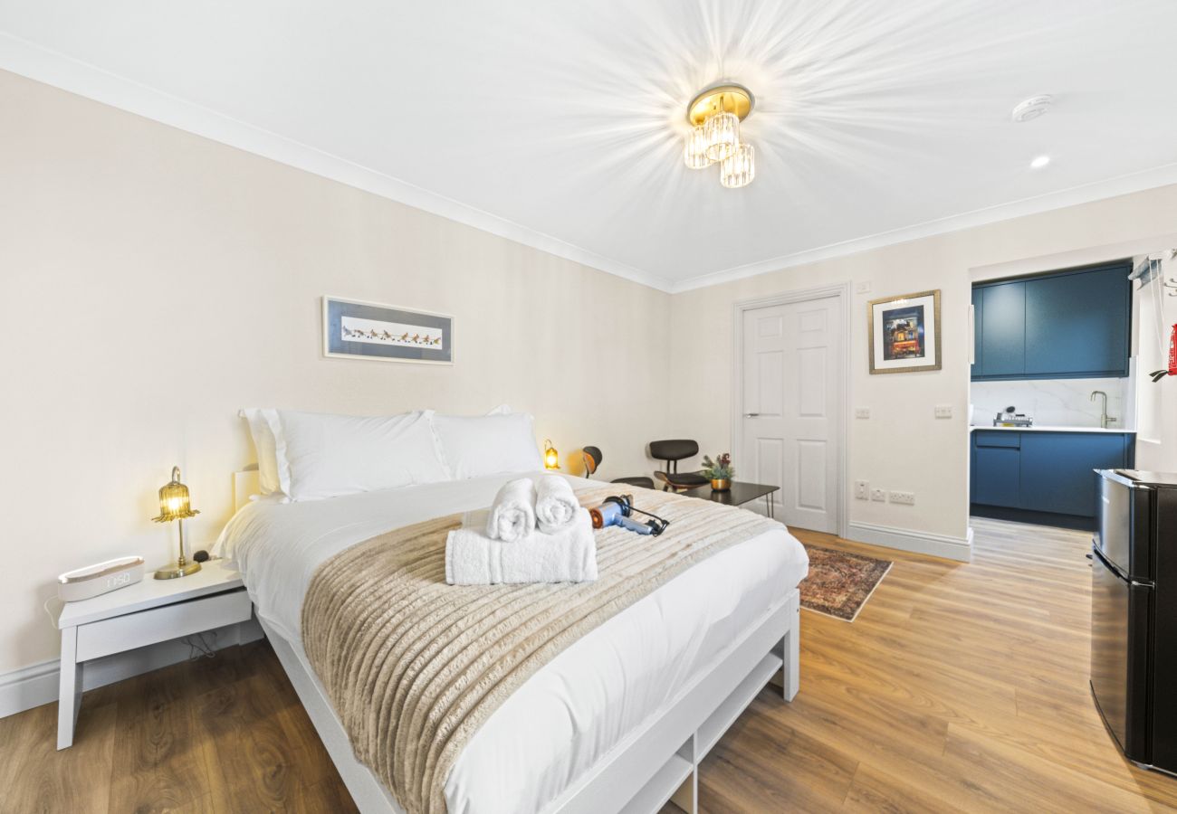 Studio in Edinburgh - O Hill Crescent 1 Bedroom Studio - Edinburgh