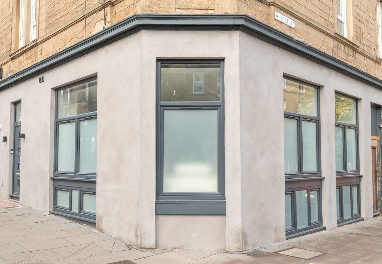 Apartment in Edinburgh - Easter Cosy 4 Bedroom Apartment - Edinburgh