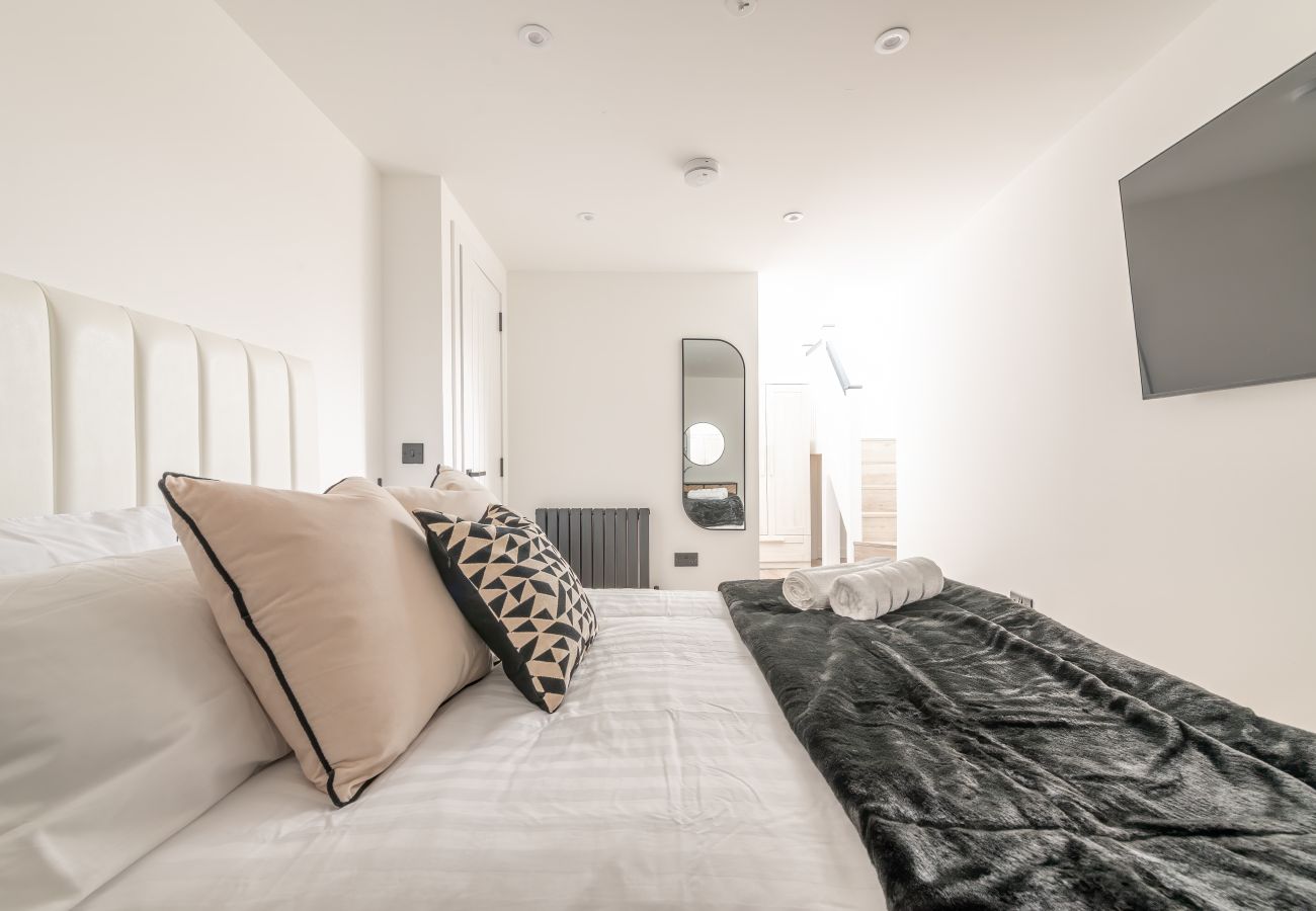 Apartment in Edinburgh - Easter Cosy 4 Bedroom Apartment - Edinburgh