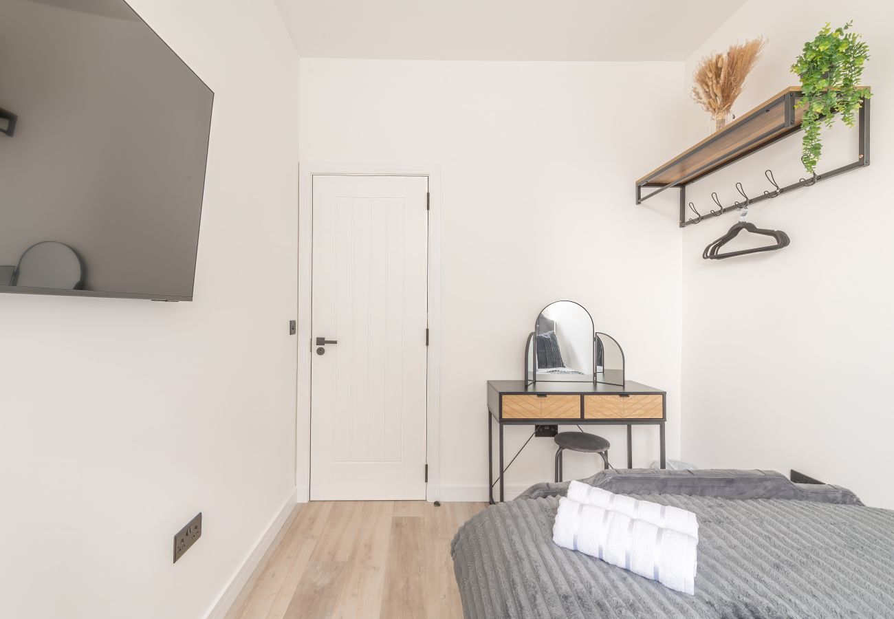 Apartment in Edinburgh - Easter Cosy 4 Bedroom Apartment - Edinburgh