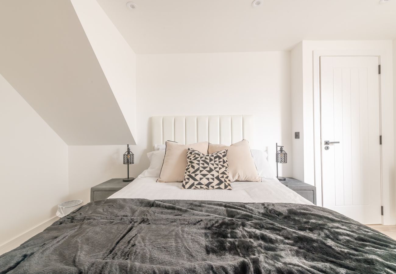 Apartment in Edinburgh - Easter Cosy 4 Bedroom Apartment - Edinburgh