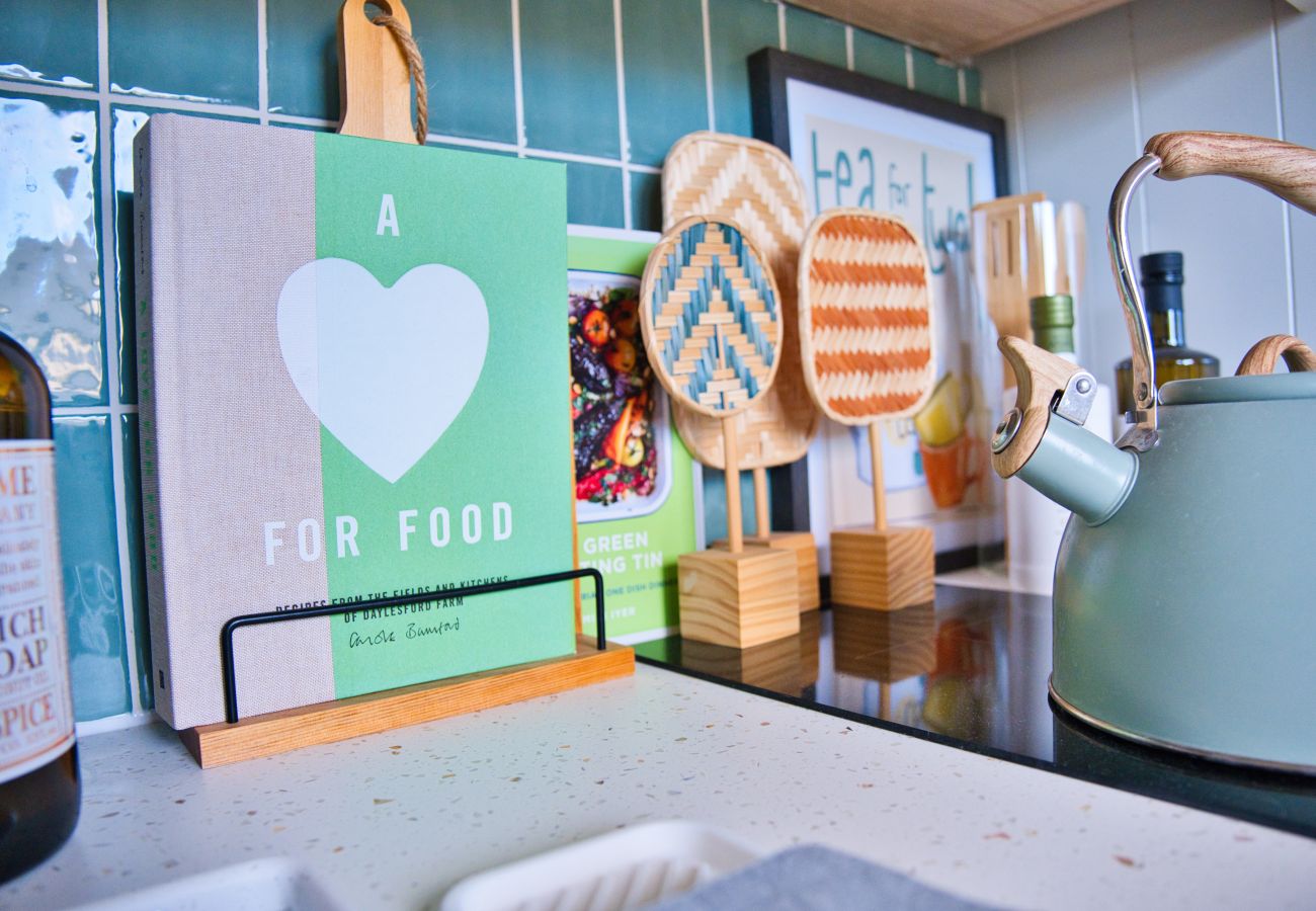 Studio in Bath - The Dog House - 1 Bedroom Annex - Bath