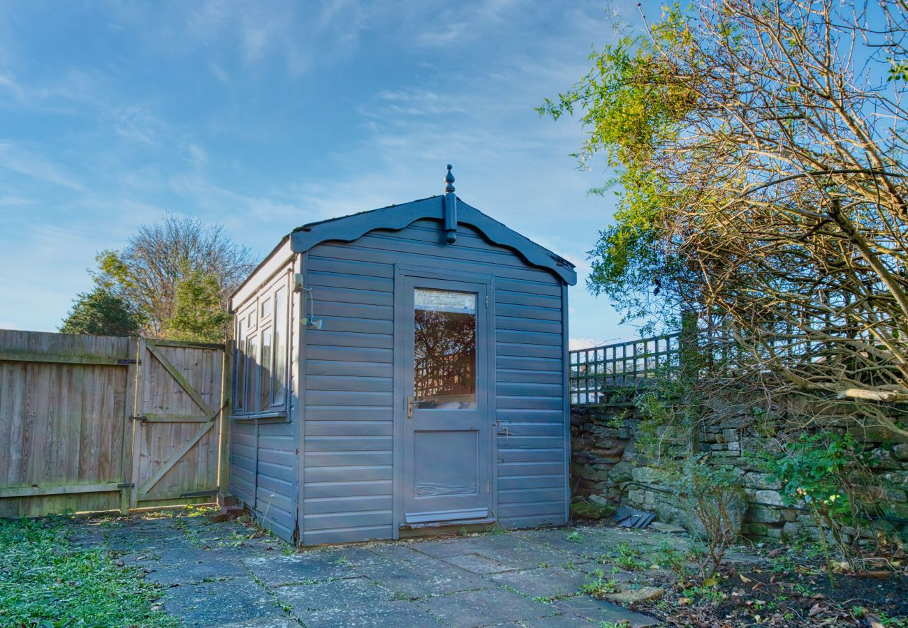 House in Bradford-on-Avon - Hollyhocks 2 Bedroom House + Extra Sleeping Option - Wiltshire