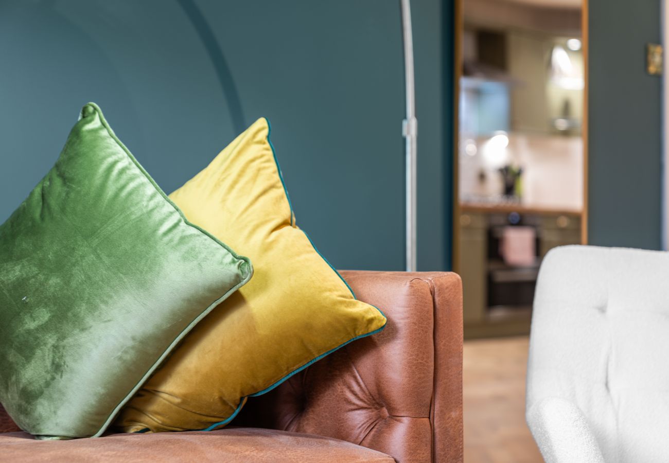 Apartment in Edinburgh - Pilrig Modern 2 Bedroom Apartment - Edinburgh