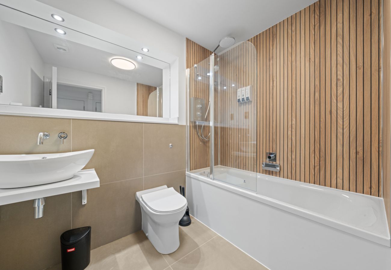 Apartment in Edinburgh - Pilrig Modern 2 Bedroom Apartment - Edinburgh