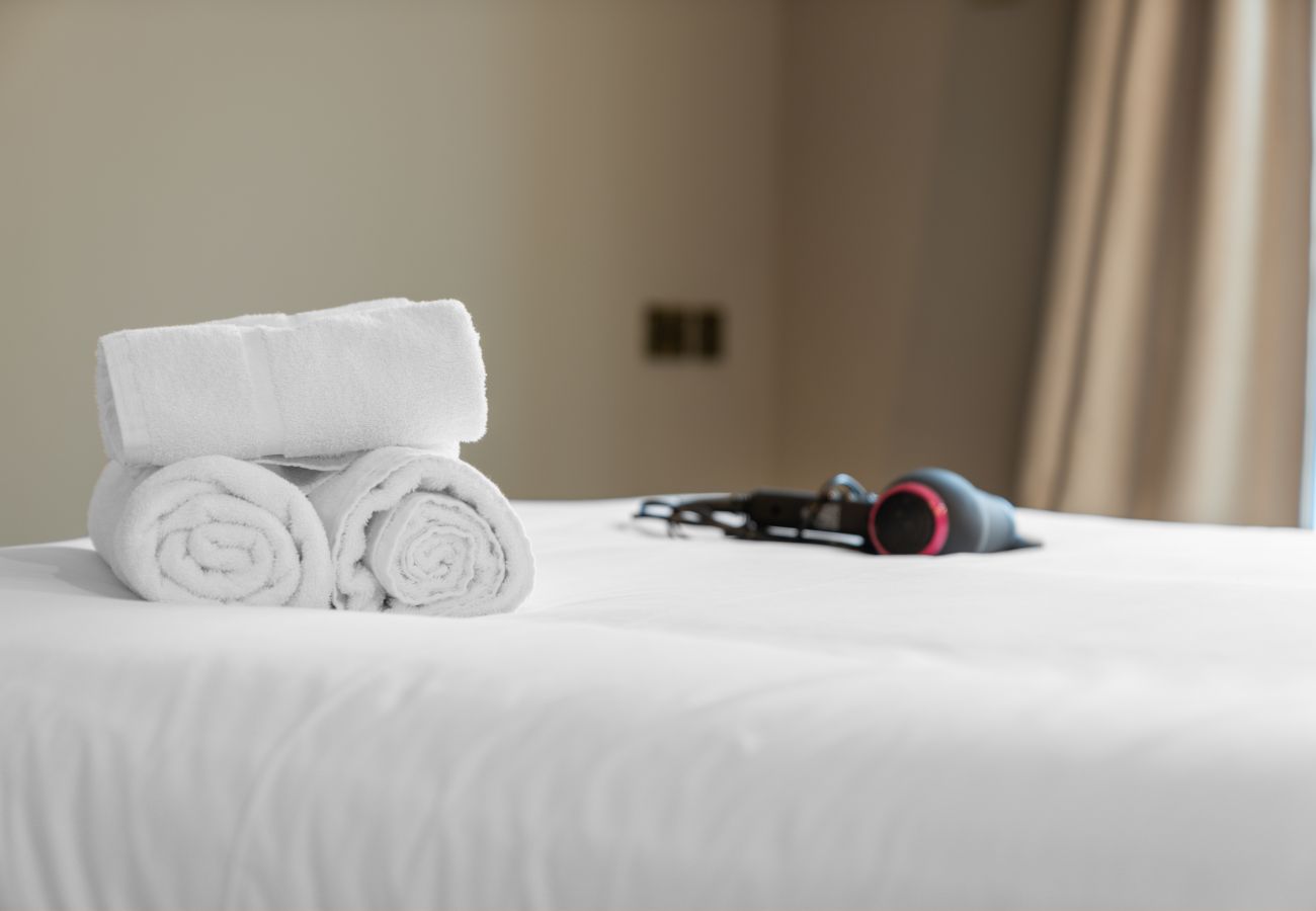 Apartment in Edinburgh - Pilrig Modern 2 Bedroom Apartment - Edinburgh