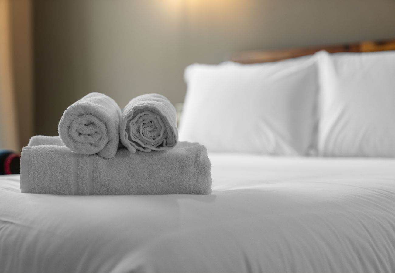 Apartment in Edinburgh - Pilrig Modern 2 Bedroom Apartment - Edinburgh