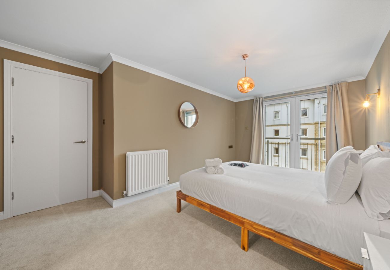 Apartment in Edinburgh - Pilrig Modern 2 Bedroom Apartment - Edinburgh