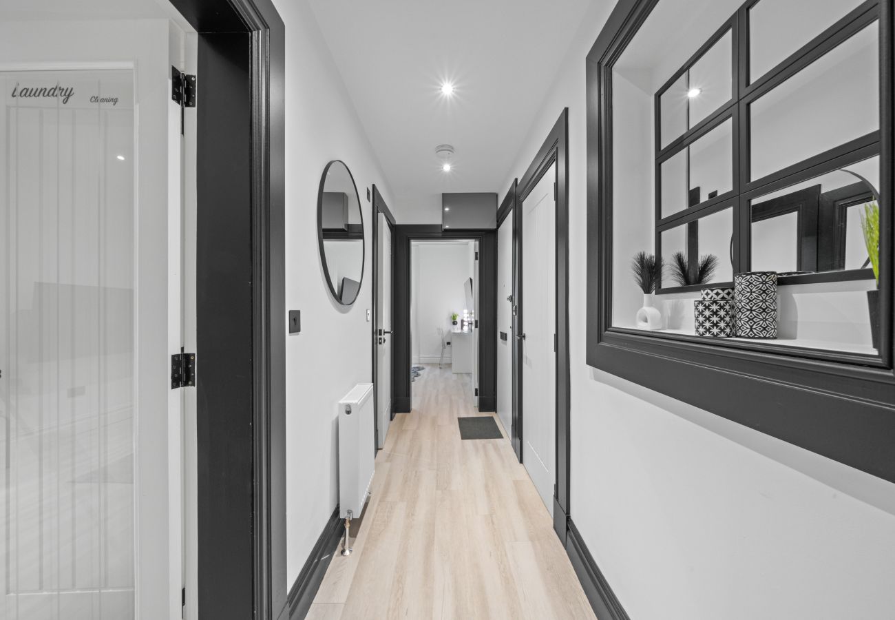 Apartment in Edinburgh - Upper Grove 2 Bedroom Apartment - Edinburgh 