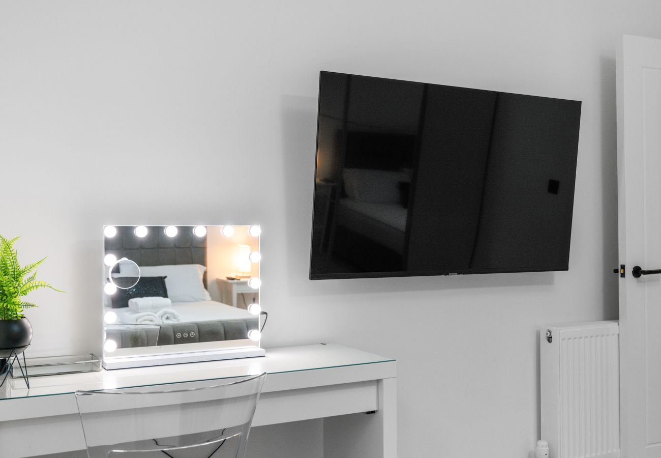 Apartment in Edinburgh - Upper Grove 2 Bedroom Apartment - Edinburgh 