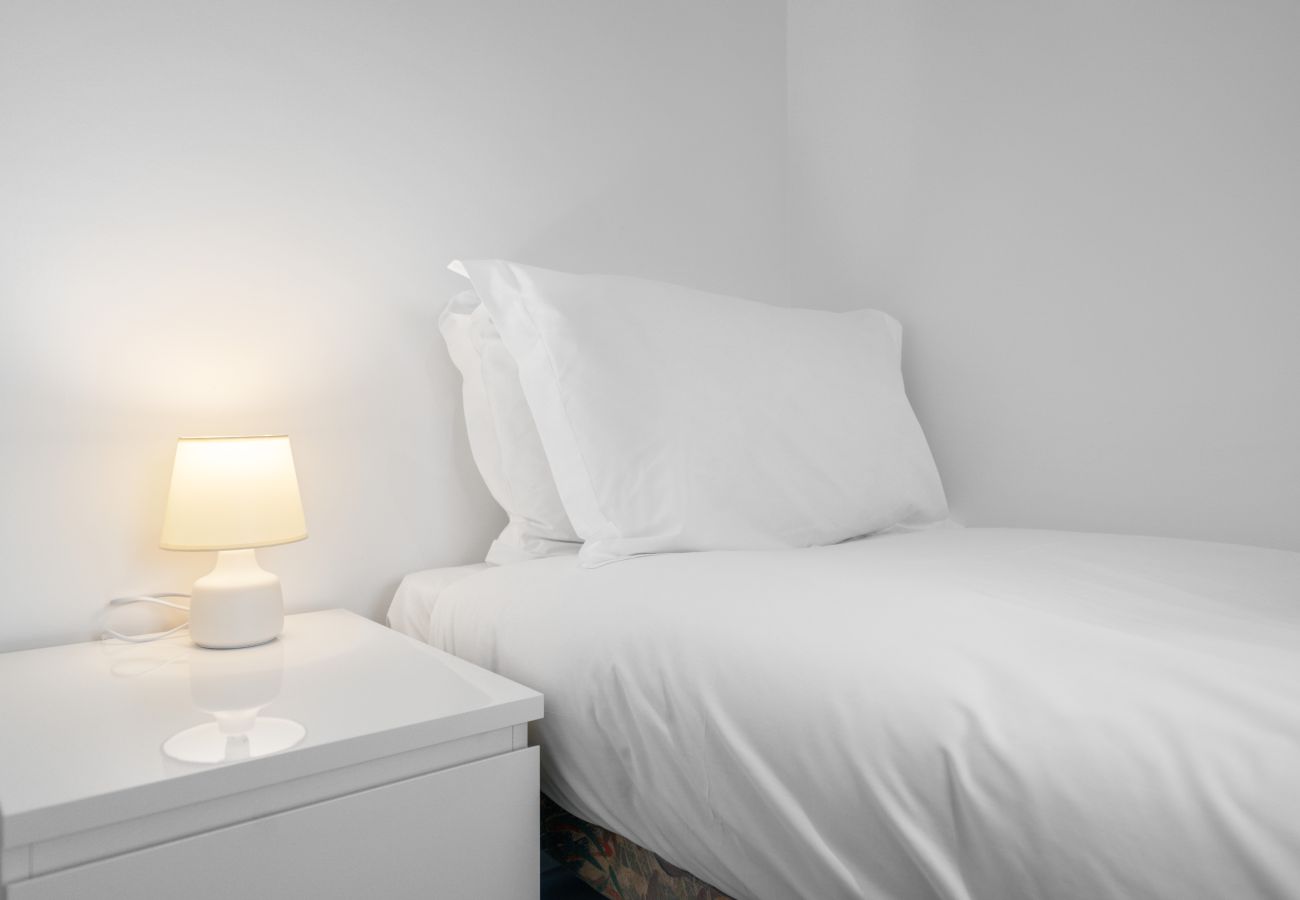 Apartment in Glenrothes - Bruce Road 3 Bedroom Apartment - Glenrothes, Fife