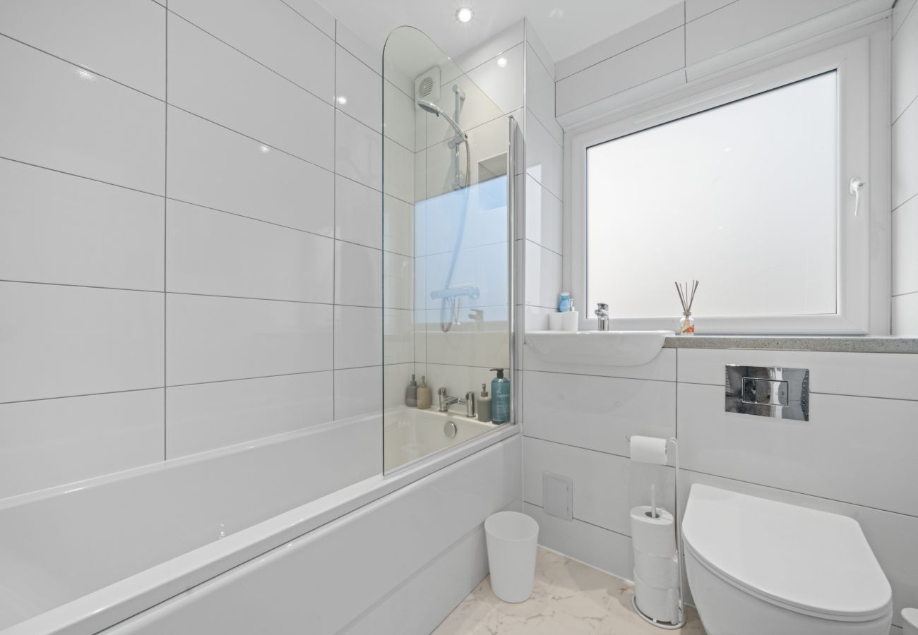 Apartment in Glenrothes - Bruce Road 3 Bedroom Apartment - Glenrothes, Fife