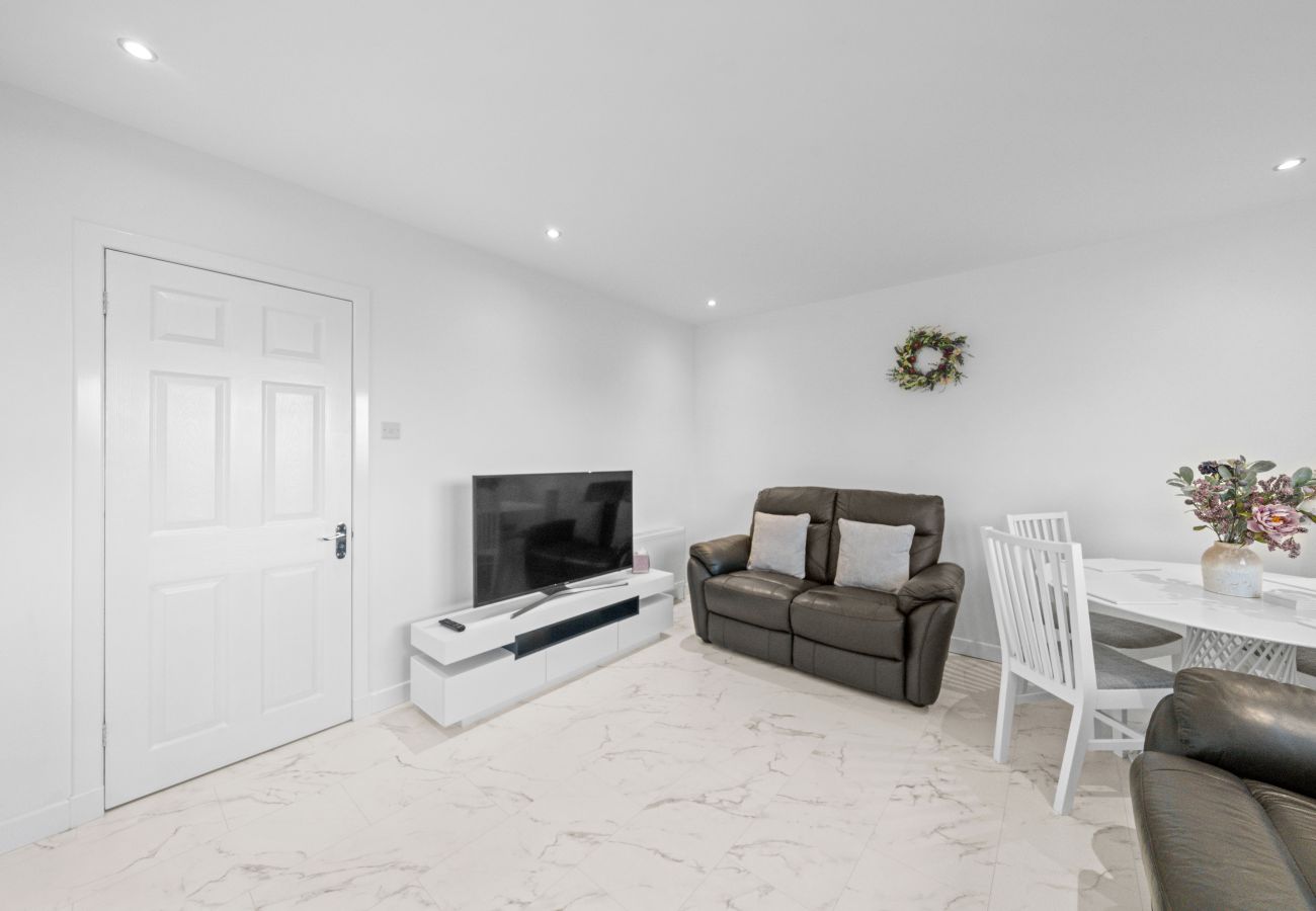 Apartment in Glenrothes - Bruce Road 3 Bedroom Apartment - Glenrothes, Fife