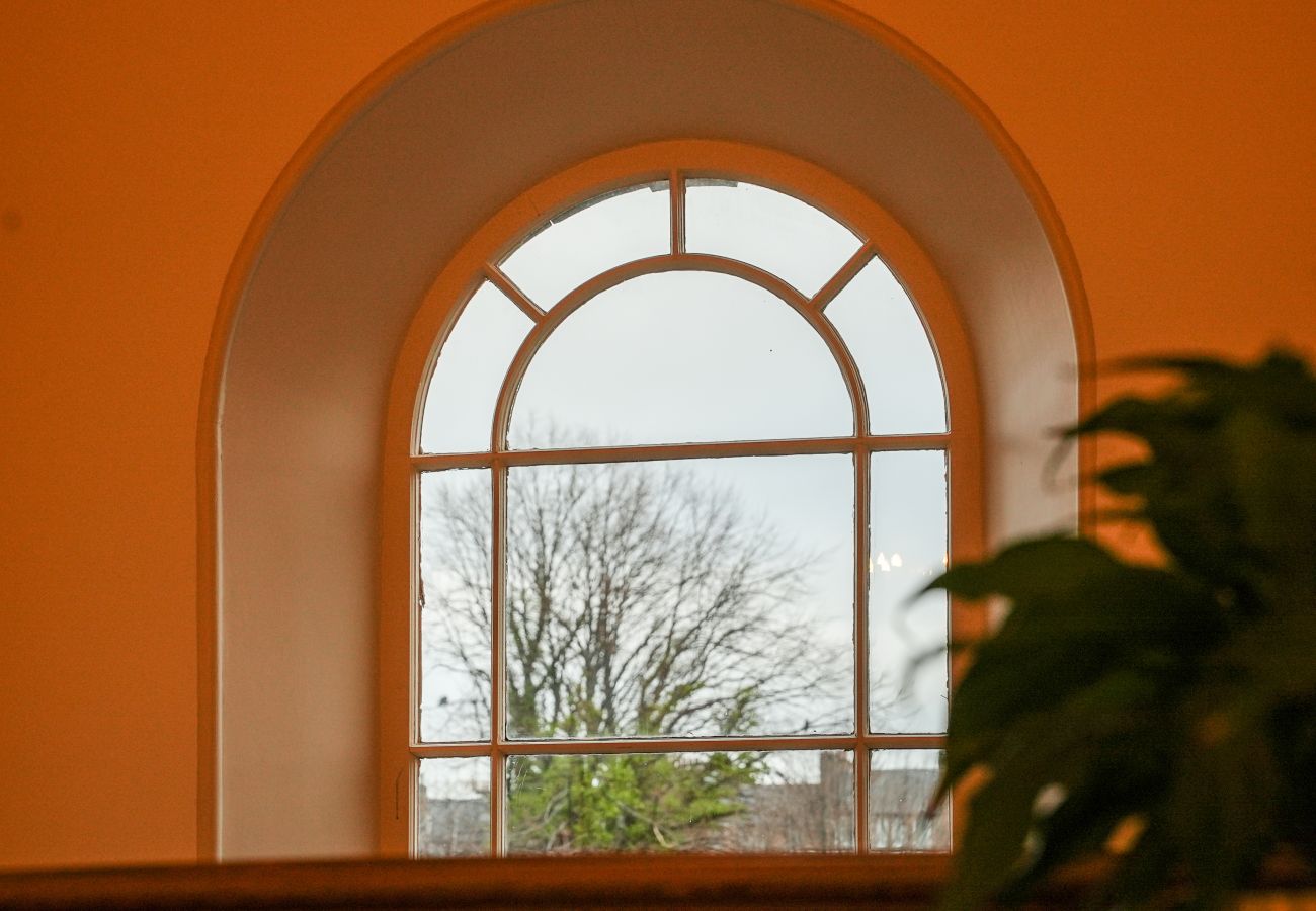 Rent by room in Edinburgh - Merchiston 1 Room in Shared Apartment with Parking - Edinburgh