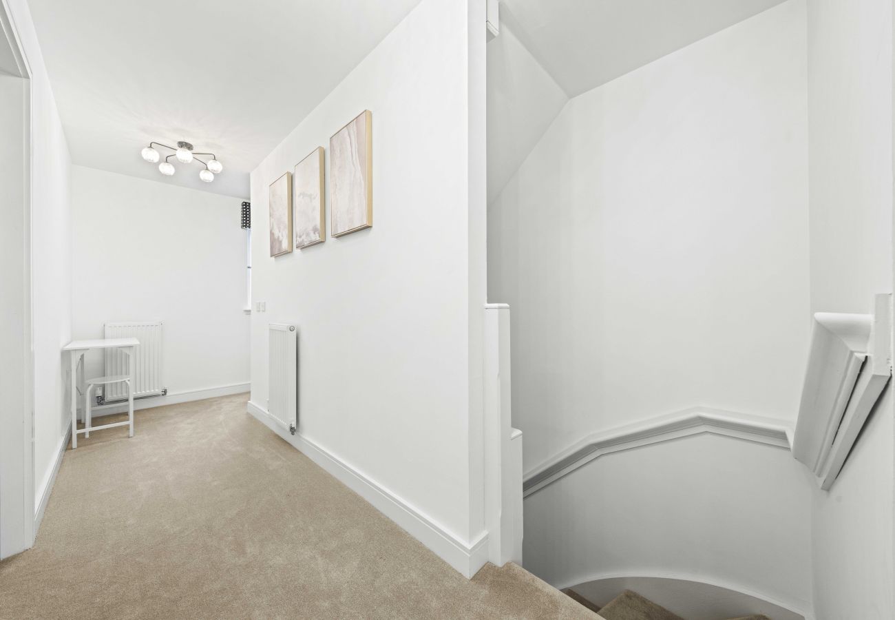 House in Dalkeith - Fern Walk Cosy 3 Bedroom House - Dalkeith