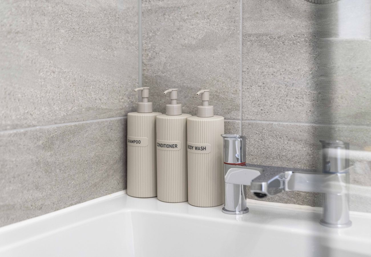 House in Dalkeith - Fern Walk Cosy 3 Bedroom House - Dalkeith