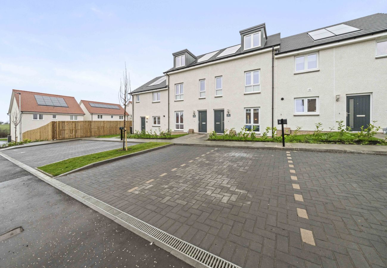 House in Dalkeith - Fern Walk Modern 3 Bedroom House - Dalkeith