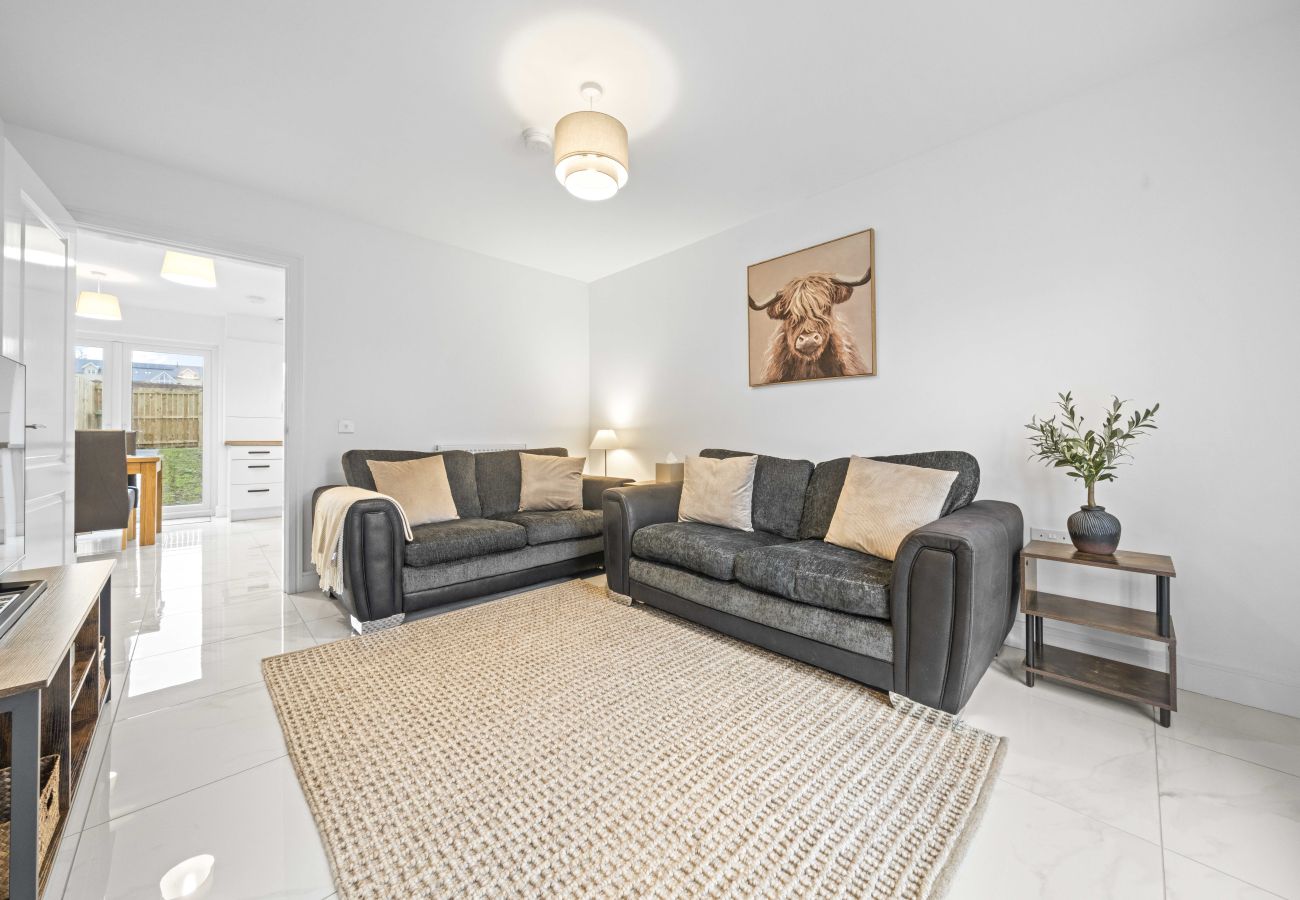 House in Dalkeith - Fern Walk Modern 3 Bedroom House - Dalkeith