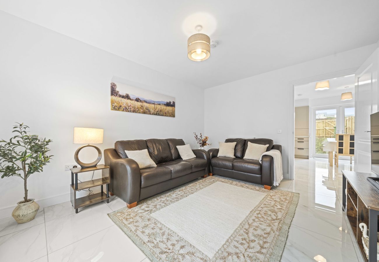 House in Dalkeith - Fern Walk Spacious 3 Bedroom House - Dalkeith