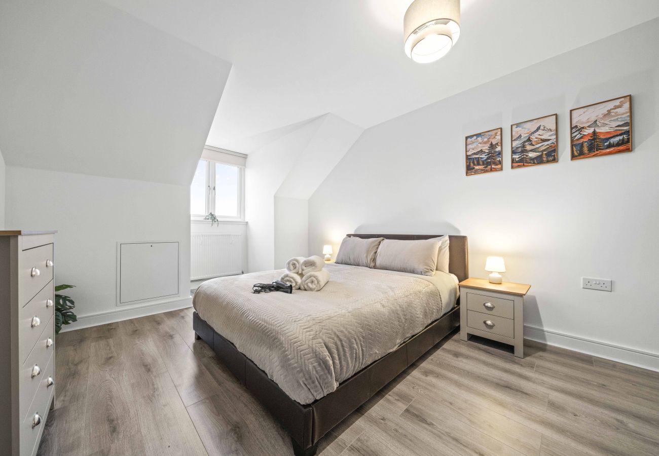 House in Dalkeith - Fern Walk Spacious 3 Bedroom House - Dalkeith