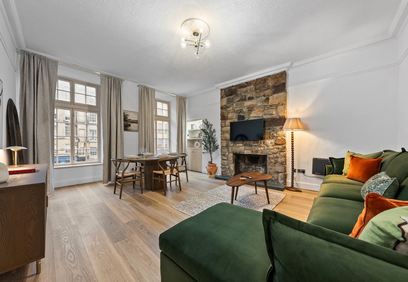 Apartment in Edinburgh - Burnets Close 2 Bedroom Apartment - Edinburgh